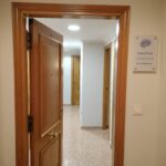 puerta rellano entrada consulta psicólogo en Xàtiva
